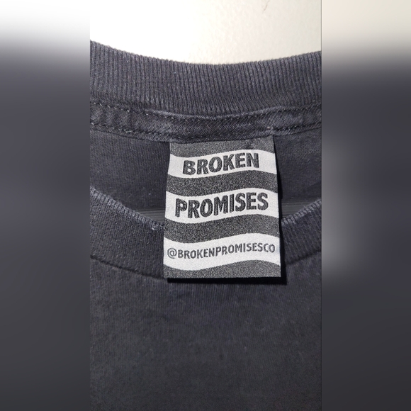 Broken promises Large HEAVYWEIGHT FEELED GUIDE TEE BLACK roses - Picture 6 of 9